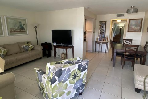 Condo in Boca Raton, Florida, 1 bedroom  № 1188713 - photo 12