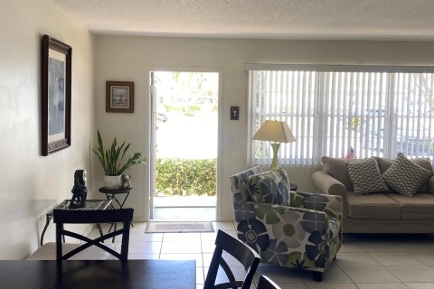 Condo in Boca Raton, Florida, 1 bedroom  № 1188713 - photo 14