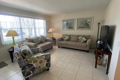 Condo in Boca Raton, Florida, 1 bedroom  № 1188713 - photo 11