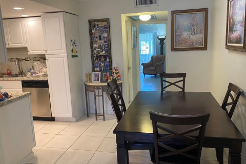 Condo in Boca Raton, Florida, 1 bedroom  № 1188713 - photo 10