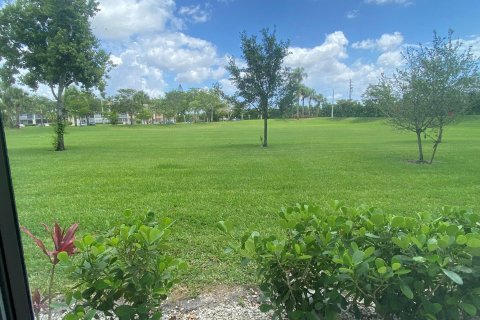 Condo in Boca Raton, Florida, 1 bedroom  № 1188713 - photo 1