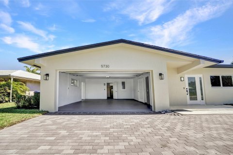 Casa en venta en Fort Lauderdale, Florida, 3 dormitorios, 167.22 m2 № 1188712 - foto 10