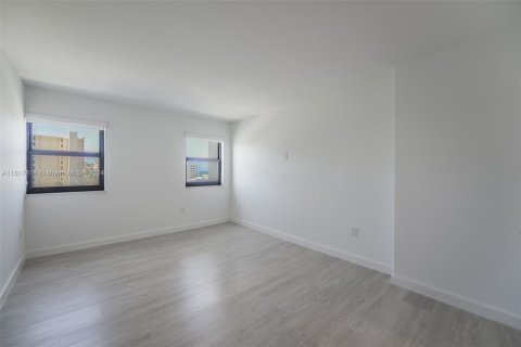 Condominio en venta en Hollywood, Florida, 2 dormitorios, 145.86 m2 № 1239145 - foto 21