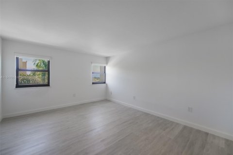 Copropriété à vendre à Hollywood, Floride: 2 chambres, 145.86 m2 № 1239145 - photo 15