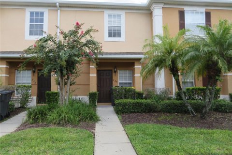 Townhouse in Davenport, Florida 2 bedrooms, 91.79 sq.m. № 1311672 - photo 1