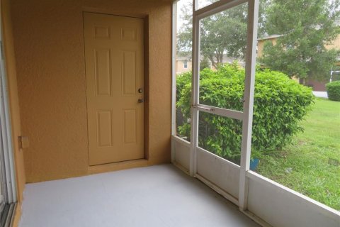 Townhouse in Davenport, Florida 2 bedrooms, 91.79 sq.m. № 1311672 - photo 3