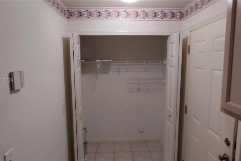 Touwnhouse à vendre à Tampa, Floride: 2 chambres, 118.73 m2 № 1293494 - photo 28