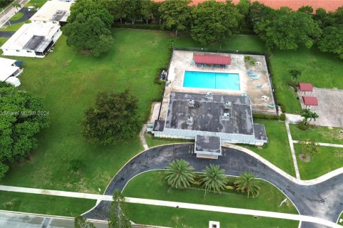 Villa ou maison à vendre à Tamarac, Floride: 3 chambres, 111.39 m2 № 1272297 - photo 26