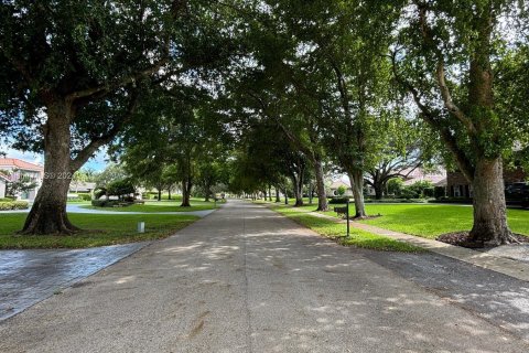 Copropriété à vendre à Plantation, Floride: 3 chambres, 171.31 m2 № 1310512 - photo 12