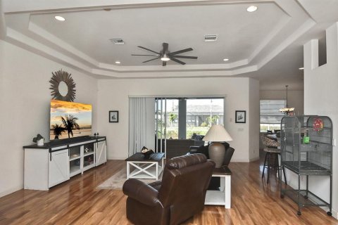 Villa ou maison à vendre à Punta Gorda, Floride: 3 chambres, 193.79 m2 № 380548 - photo 7