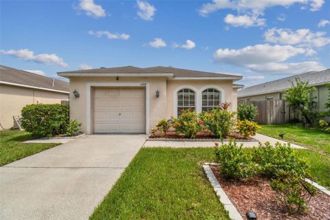 Casa en venta en Tampa, Florida, 3 dormitorios, 117.34 m2 № 1307470 - foto 1