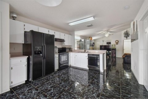 Villa ou maison à vendre à Tampa, Floride: 3 chambres, 117.34 m2 № 1307470 - photo 8