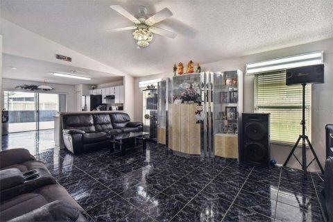 Villa ou maison à vendre à Tampa, Floride: 3 chambres, 117.34 m2 № 1307470 - photo 6