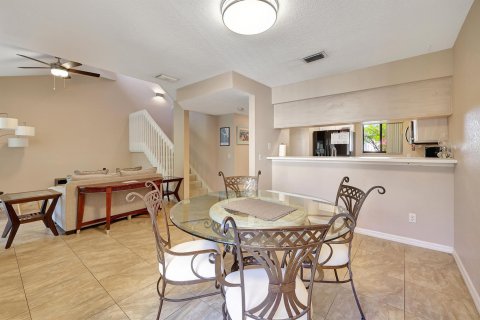 Townhouse in Palm City, Florida 2 bedrooms, 116.87 sq.m. № 880673 - photo 24