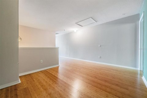 Adosado en venta en Tampa, Florida, 2 dormitorios, 138.98 m2 № 1307252 - foto 19