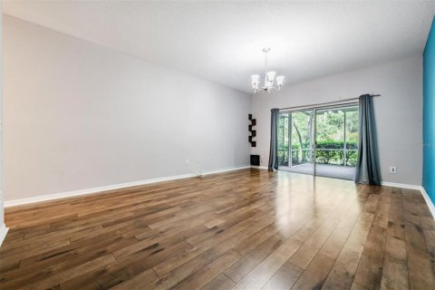 Adosado en venta en Tampa, Florida, 2 dormitorios, 138.98 m2 № 1307252 - foto 8