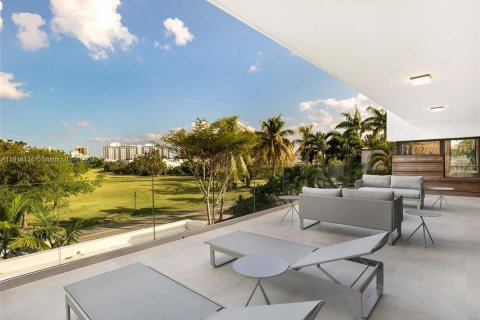 Villa ou maison à vendre à Miami Beach, Floride: 6 chambres, 402.27 m2 № 1237707 - photo 2