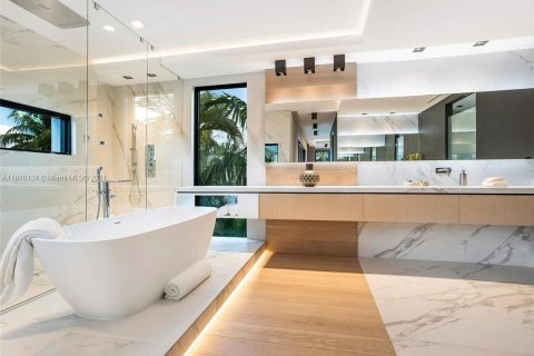 Villa ou maison à vendre à Miami Beach, Floride: 6 chambres, 402.27 m2 № 1237707 - photo 6