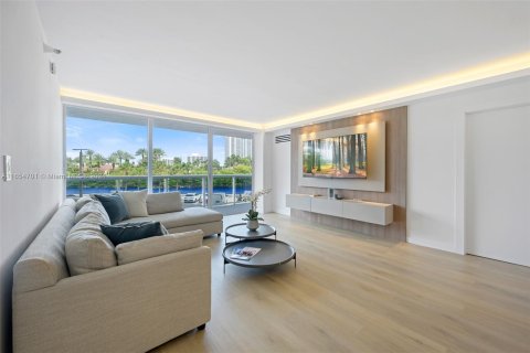 Condominio en venta en Aventura, Florida, 2 dormitorios, 96.43 m2 № 1351827 - foto 3