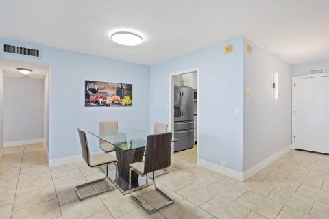 Condominio en venta en North Palm Beach, Florida, 2 dormitorios, 102.94 m2 № 884440 - foto 25