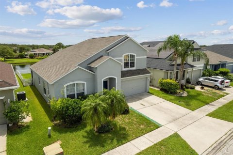 Villa ou maison à vendre à Kissimmee, Floride: 4 chambres, 213.21 m2 № 1280725 - photo 4