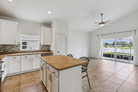 Villa ou maison à vendre à Kissimmee, Floride: 4 chambres, 213.21 m2 № 1280725 - photo 18