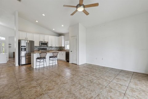 Villa ou maison à vendre à Kissimmee, Floride: 4 chambres, 213.21 m2 № 1280725 - photo 19