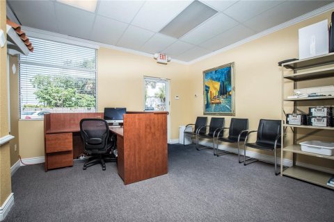 Propiedad comercial en venta en Tampa, Florida, 100.33 m2 № 1297018 - foto 6