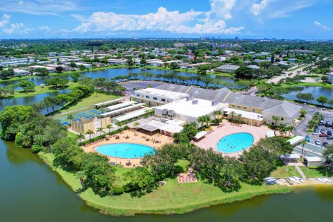 Condo in West Palm Beach, Florida, 1 bedroom  № 1079616 - photo 10