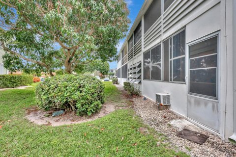 Condo in West Palm Beach, Florida, 1 bedroom  № 1079616 - photo 19