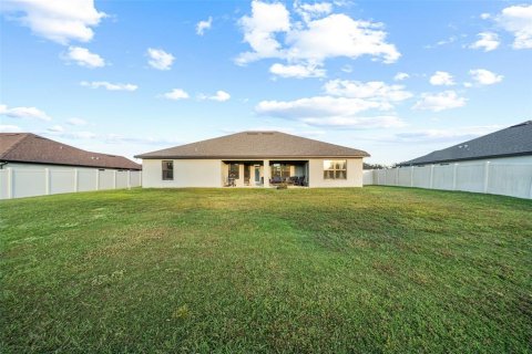 House in Dade City, Florida 4 bedrooms, 216 sq.m. № 1419511 - photo 22