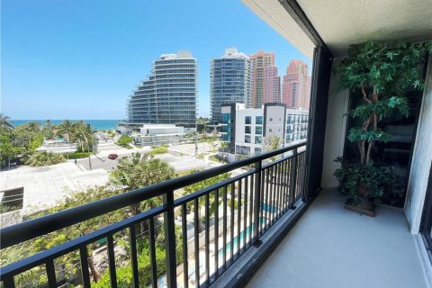 Condo in Fort Lauderdale, Florida, 2 bedrooms  № 1427331 - photo 4