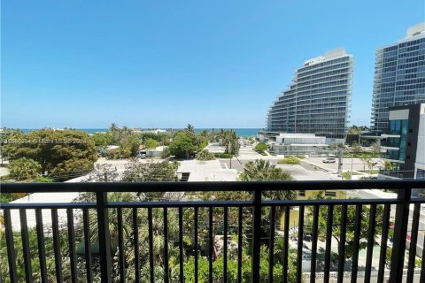 Copropriété à vendre à Fort Lauderdale, Floride: 2 chambres, 122.26 m2 № 1427331 - photo 2