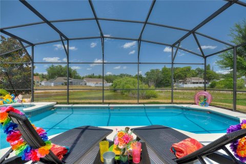 Casa en venta en Davenport, Florida, 8 dormitorios, 306.3 m2 № 1202707 - foto 20