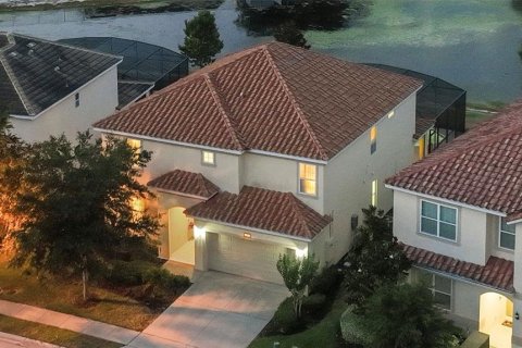 Casa en venta en Davenport, Florida, 8 dormitorios, 306.3 m2 № 1202707 - foto 2