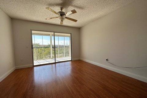 Copropriété à vendre à Pembroke Pines, Floride: 2 chambres, 105.63 m2 № 913618 - photo 6