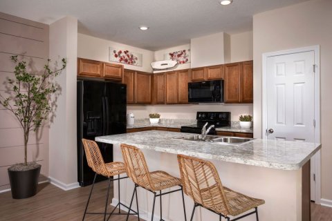 Townhouse in Meadows at Oakleaf Townhomes in Jacksonville, Florida 3 bedrooms, 148 sq.m. № 505456 - photo 4