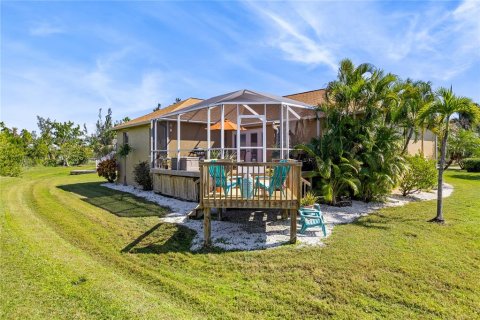 Villa ou maison à vendre à Fort Myers, Floride: 3 chambres, 156.73 m2 № 826124 - photo 29