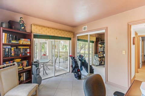 Condo in Lauderhill, Florida, 3 bedrooms  № 1226059 - photo 27