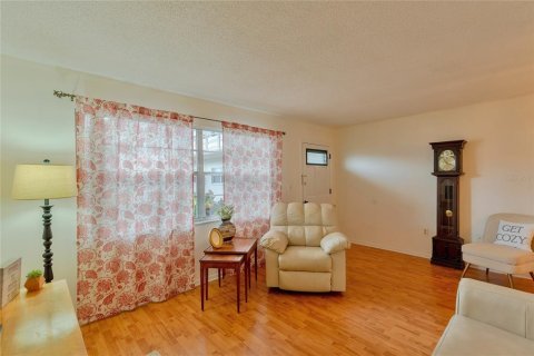 Condominio en venta en Saint Petersburg, Florida, 1 dormitorio, 69.21 m2 № 1402285 - foto 6