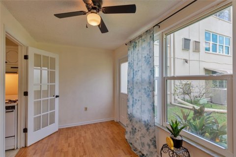 Condominio en venta en Saint Petersburg, Florida, 1 dormitorio, 69.21 m2 № 1402285 - foto 23