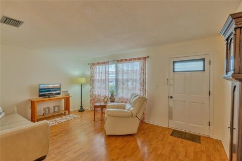 Condominio en venta en Saint Petersburg, Florida, 1 dormitorio, 69.21 m2 № 1402285 - foto 5