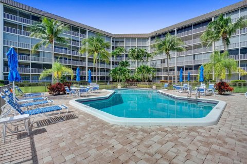 Condominio en venta en Deerfield Beach, Florida, 2 dormitorios, 93.09 m2 № 1092725 - foto 23