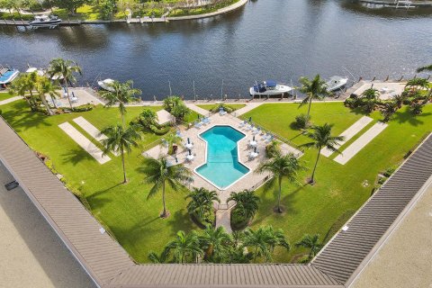 Copropriété à vendre à Deerfield Beach, Floride: 2 chambres, 93.09 m2 № 1092725 - photo 20