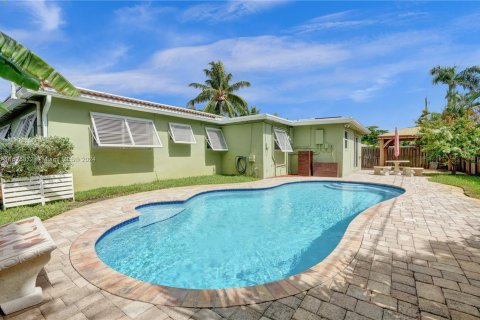 Casa en venta en Pompano Beach, Florida, 3 dormitorios, 177.44 m2 № 1291527 - foto 1