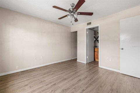 Condominio en alquiler en Tampa, Florida, 2 dormitorios, 81.66 m2 № 1359090 - foto 22