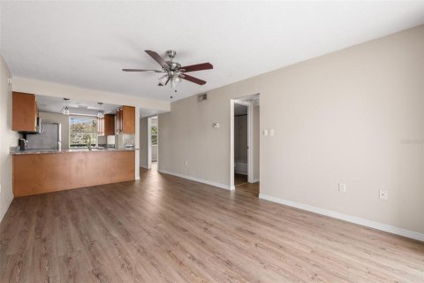 Copropriété à louer à Tampa, Floride: 2 chambres, 81.66 m2 № 1359090 - photo 10