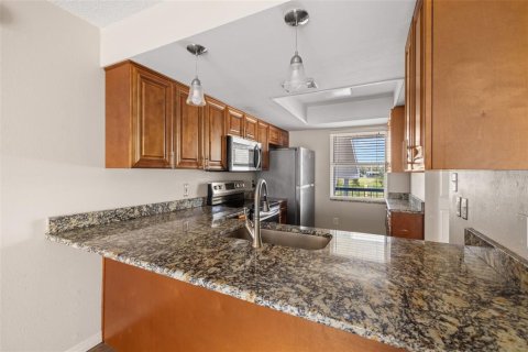 Condominio en alquiler en Tampa, Florida, 2 dormitorios, 81.66 m2 № 1359090 - foto 6