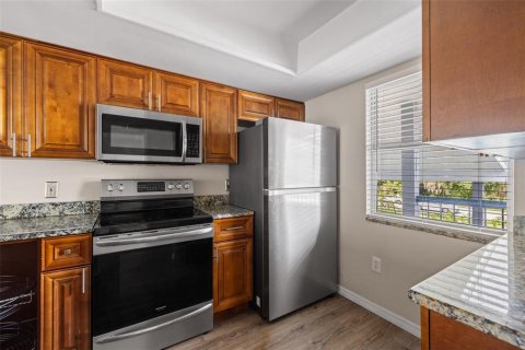 Condo in Tampa, Florida, 2 bedrooms  № 1359090 - photo 7