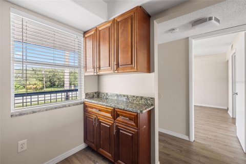 Copropriété à louer à Tampa, Floride: 2 chambres, 81.66 m2 № 1359090 - photo 12